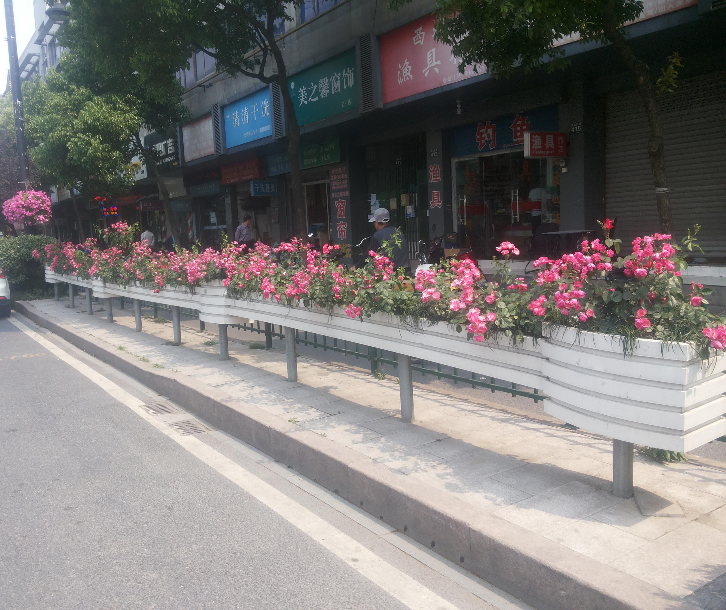 长条护栏花箱(图4)