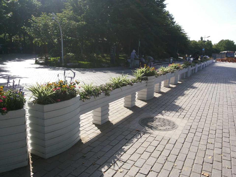 杭州湖滨路道路隔离项目(图2)